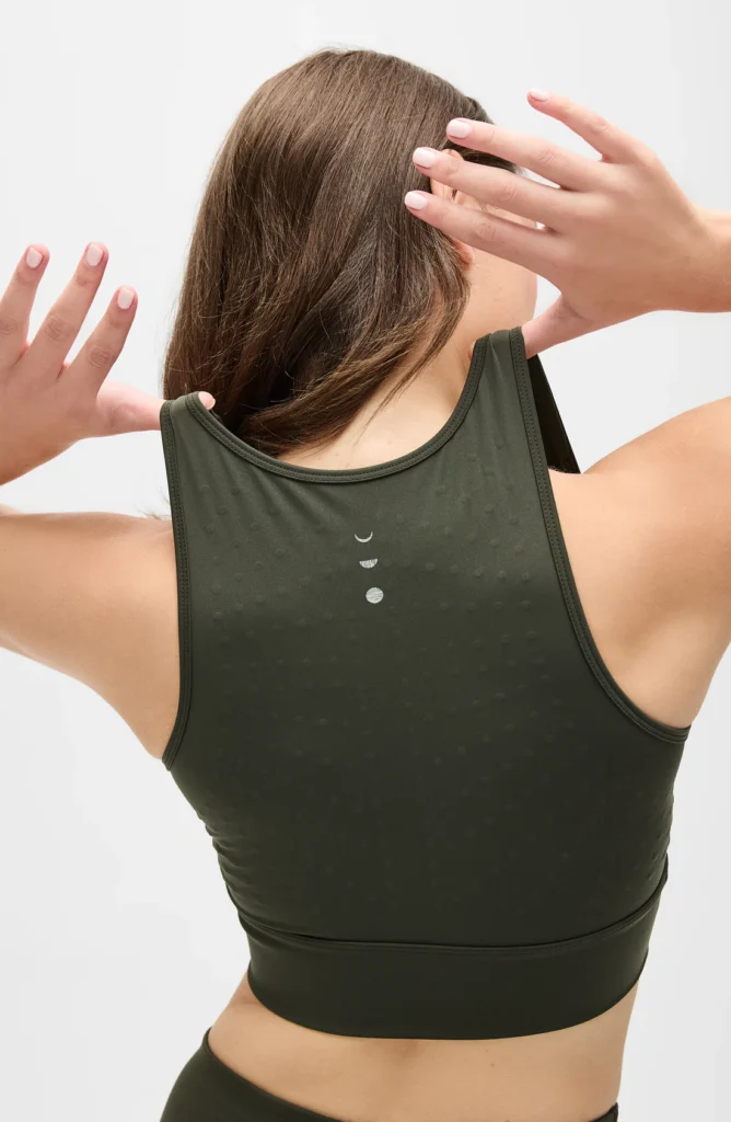 Compression Wear for Swelling: The Science of External Pressure and the Elastique Innovation